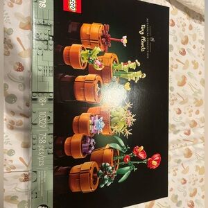Tiny Plants Lego Set